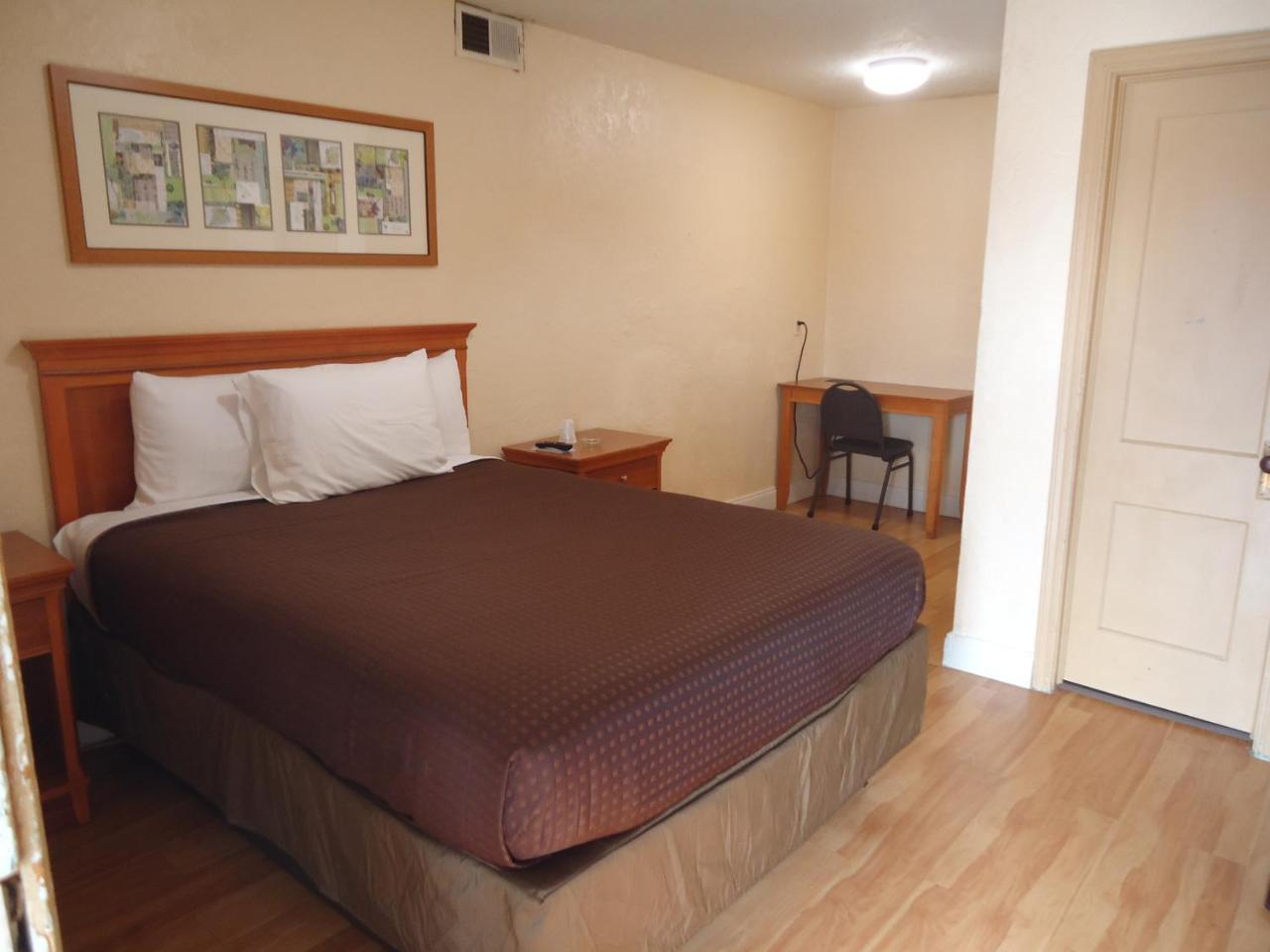 Budget Inn ลอว์ตัน ภายนอก รูปภาพ